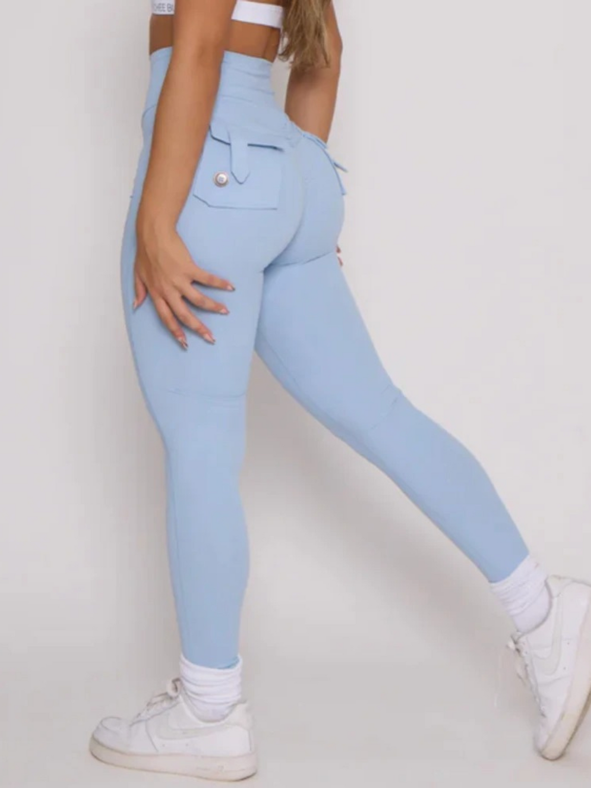 Calça Legging Modeladora Shaper com Bolsos e Empina Bumbum