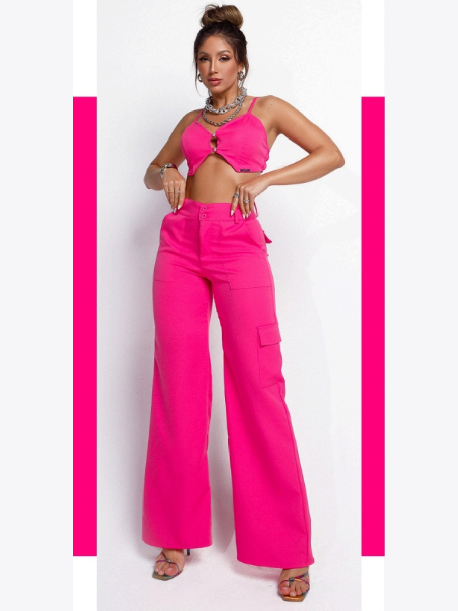 Conjunto Top e Calça Cargo Pink em Alfaiataria Acetinado