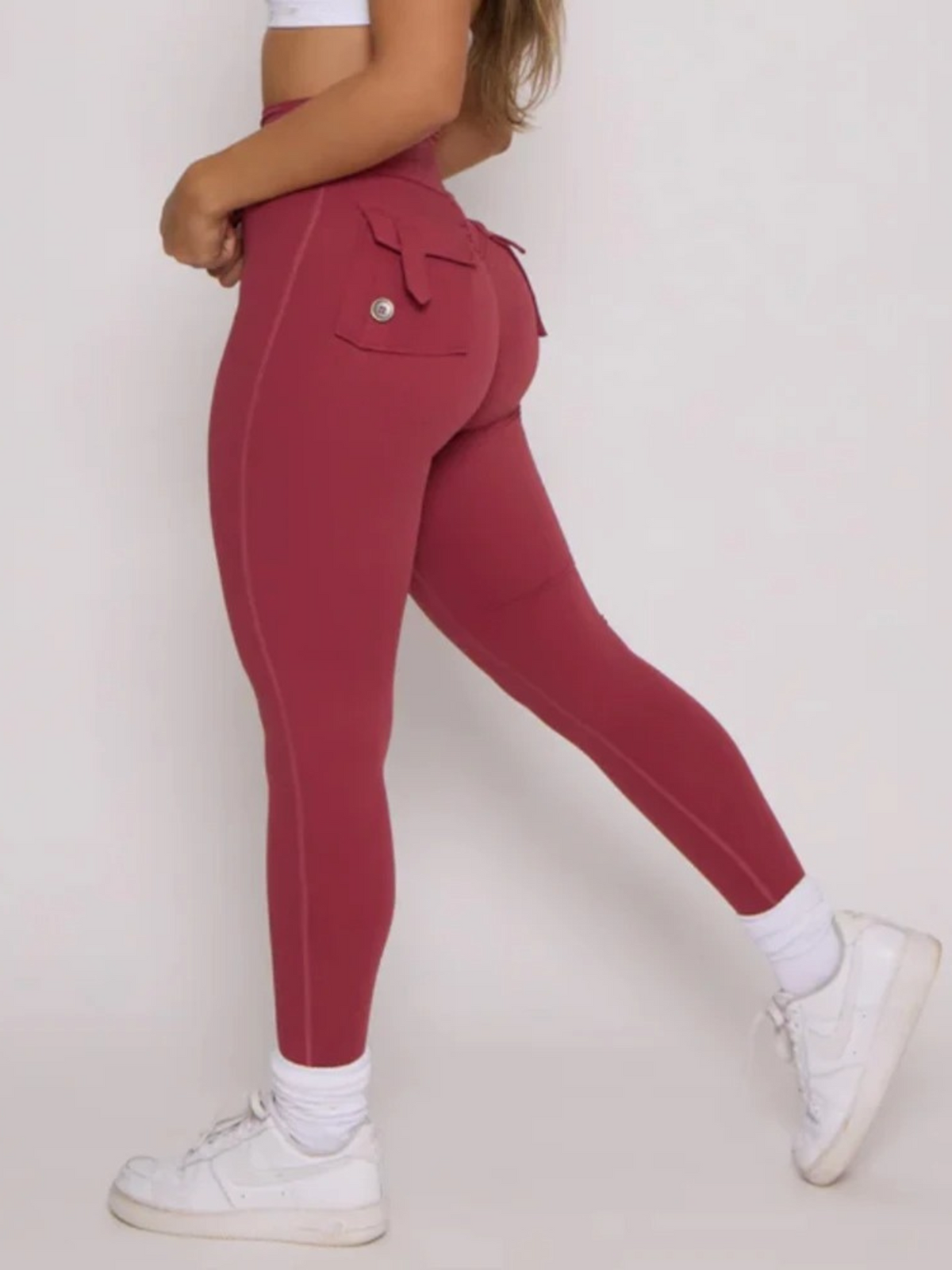 Calça Legging Modeladora Shaper com Bolsos e Empina Bumbum