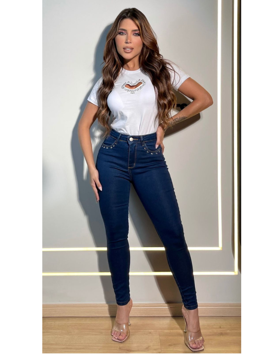 Calça jeans Basic com Aplicação em Ilhós